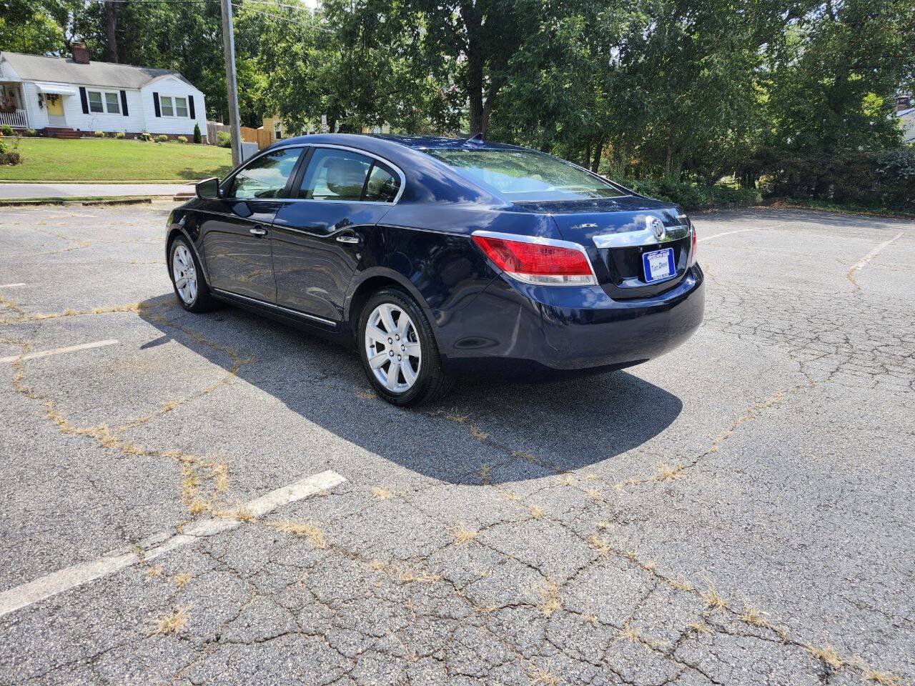 Used 2011 Buick LaCrosse CXL FWD image 17