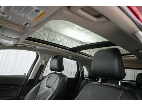 Used 2022 Ford Edge Titanium w/ Class II Trailer Tow Package image 33