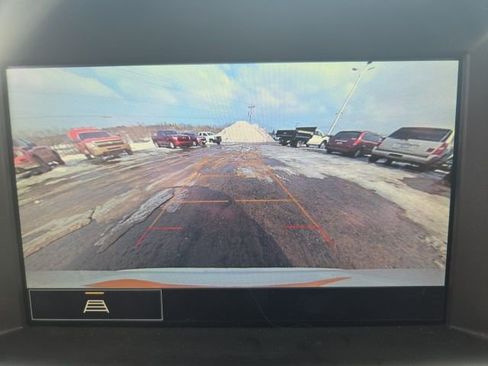 Used 2024 GMC Terrain AT4 w/ Infotainment Package II image 40