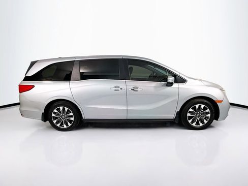 Certified 2024 Honda Odyssey EX-L image 4