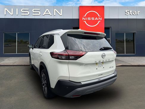 Used 2023 Nissan Rogue SV w/ SV Premium B Package AWD/4WD image 4