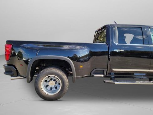 New 2026 Chevrolet Silverado 3500 High Country w/ High Country Premium Package image 3