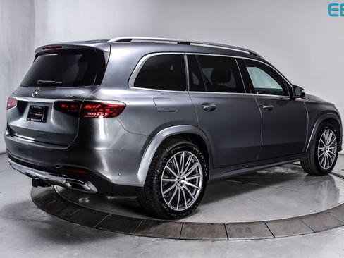 Used 2025 Mercedes-Benz GLS 450 4MATIC image 6
