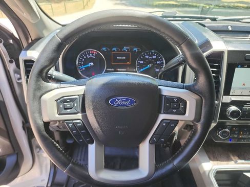 Used 2019 Ford F250 Lariat w/ Lariat Value Package AWD/4WD image 19