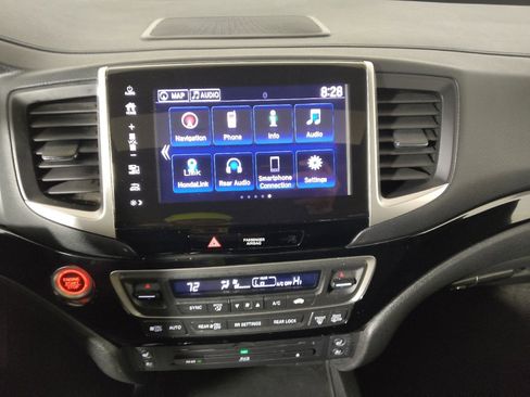 Used 2018 Honda Pilot Elite image 25