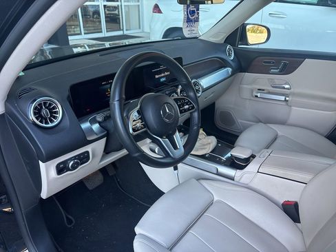 Certified 2023 Mercedes-Benz GLB 250 image 1