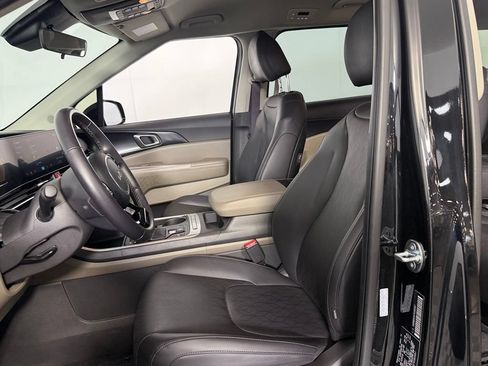 Used 2026 Kia Carnival FWD image 20