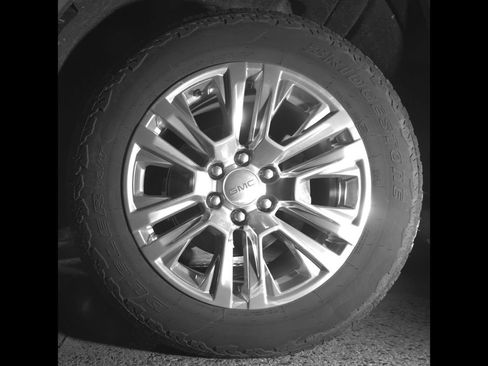 Used 2025 GMC Sierra 1500 Denali AWD/4WD image 11