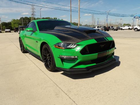 Used 2019 Ford Mustang GT Premium w/ GT Performance Package image 4