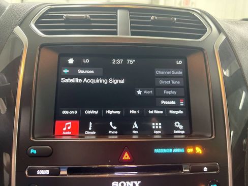 Used 2018 Ford Explorer Sport AWD/4WD image 14