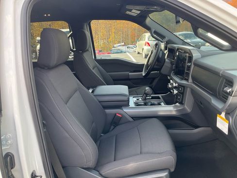 New 2025 Ford F150 XLT w/ Equipment Group 302A MID image 37