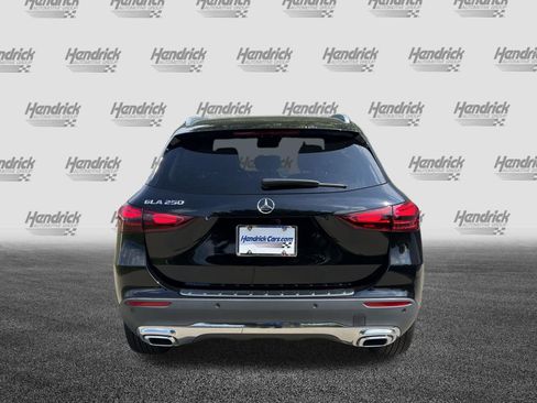Certified 2026 Mercedes-Benz GLA 250 image 8