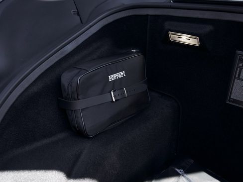 Used 2018 Ferrari 488 GTB Base image 23