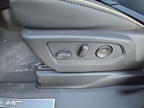 New 2026 GMC Yukon XL Elevation w/ Elevation Premium Package image 34