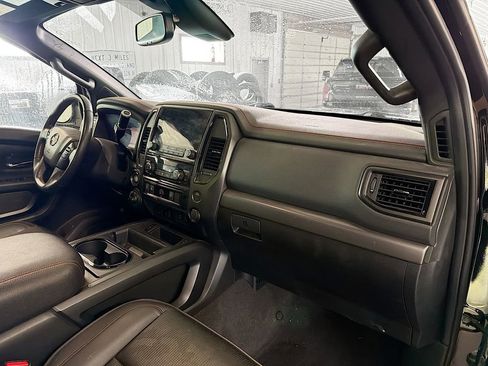 Used 2021 Nissan Titan PRO-4X AWD/4WD image 12