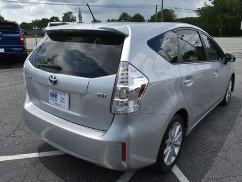 Used 2012 Toyota Prius V Five FWD image 6
