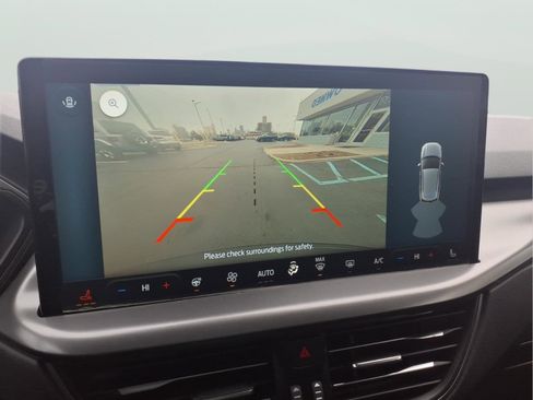 Used 2023 Ford Escape SE image 17