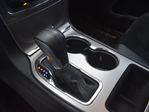 Used 2017 Jeep Grand Cherokee Altitude image 28