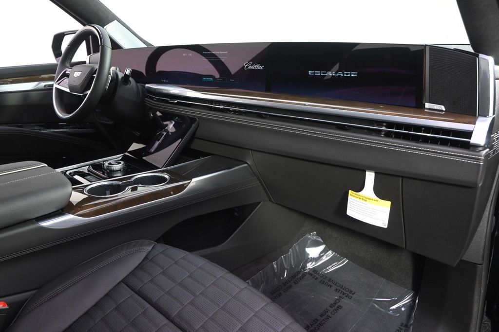 New 2026 Cadillac Escalade Platinum Sport w/ LPO, ONYX Package AWD/4WD image 15
