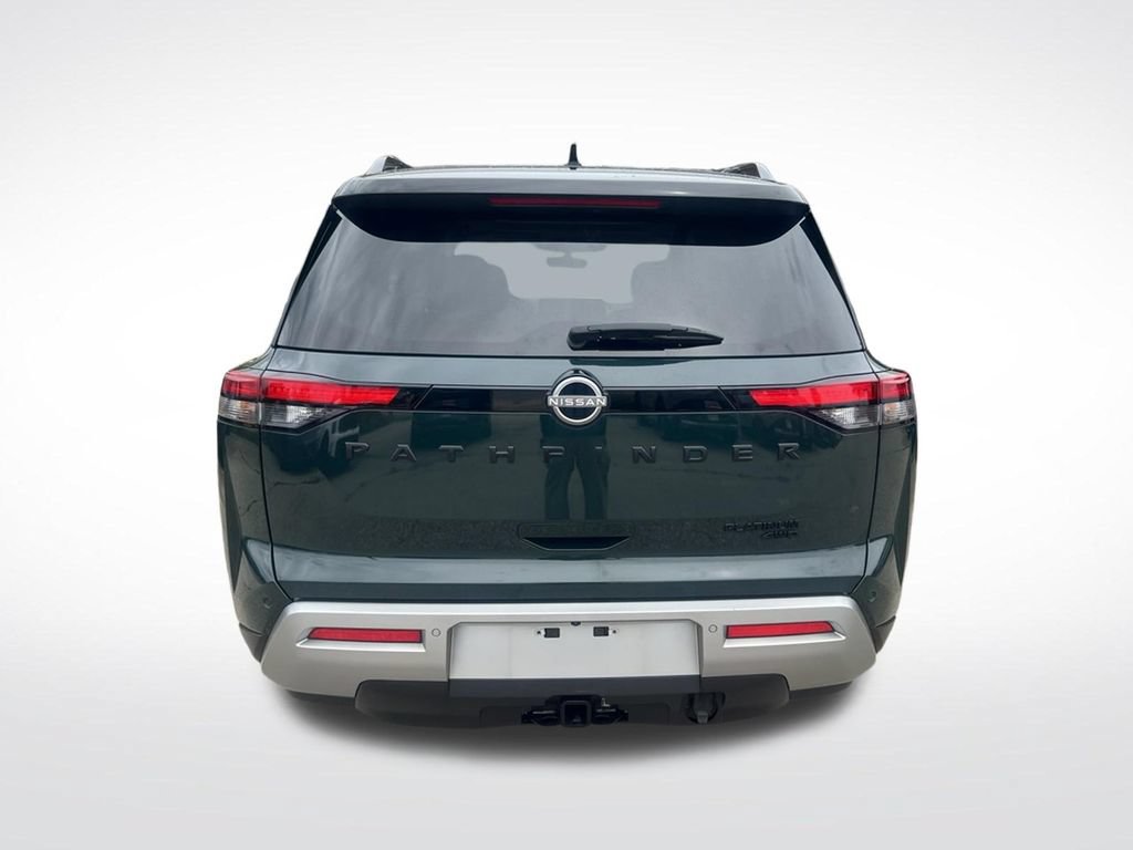 Certified 2024 Nissan Pathfinder Platinum w/ Black Appearance Package AWD/4WD image 46