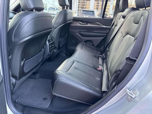 New 2025 Jeep Grand Cherokee Limited AWD/4WD image 8