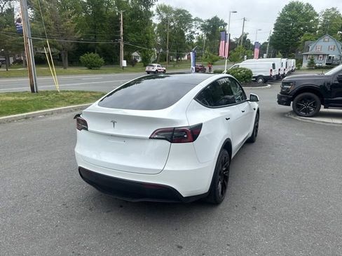 Used 2023 Tesla Model Y Long Range AWD/4WD image 6