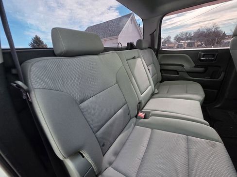 Used 2017 Chevrolet Silverado 1500 W/T w/ Trailering Package image 9