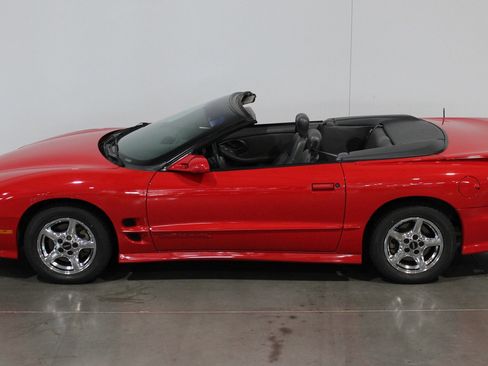 Used 1999 Pontiac Firebird Trans Am RWD image 21