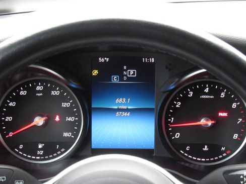 Used 2022 Mercedes-Benz GLC 300 4MATIC image 24