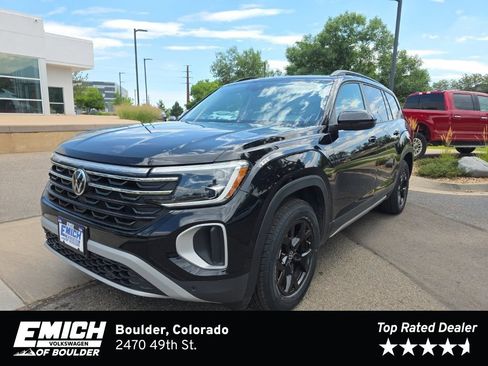 Used 2024 Volkswagen Atlas Peak Edition SE AWD/4WD image 1