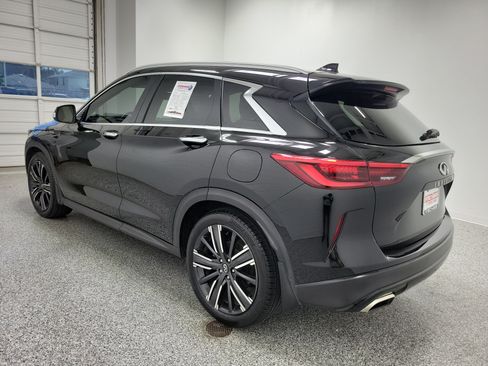 Used 2021 INFINITI QX50 Luxe w/ Appearance Package FWD image 3