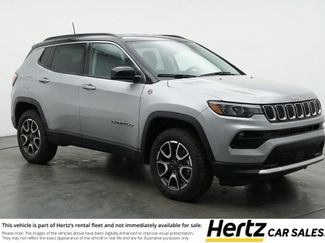 Used 2025 Jeep Compass Trailhawk video 1