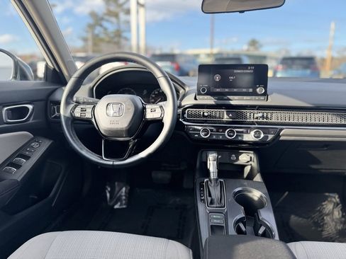 Used 2023 Honda Civic EX image 13