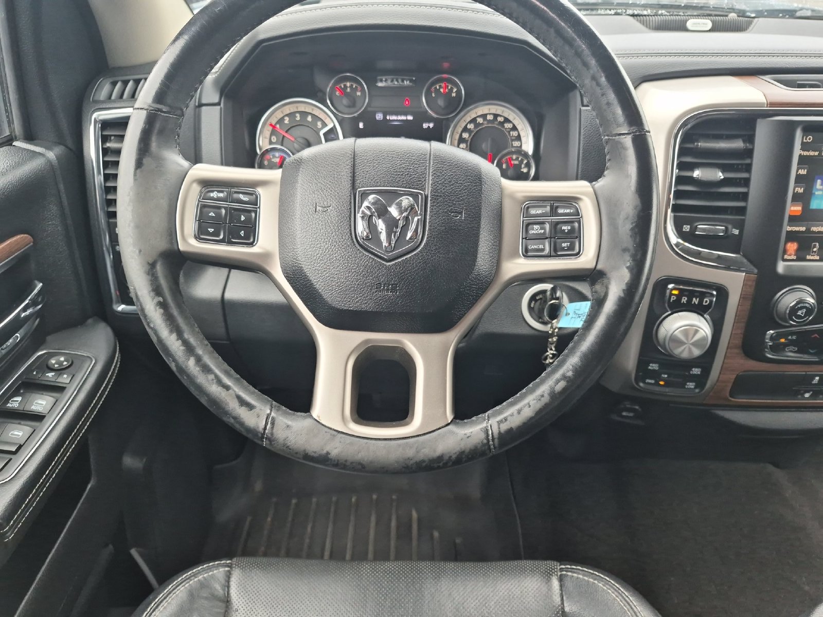 Used 2016 RAM 1500 Laramie AWD/4WD image 17