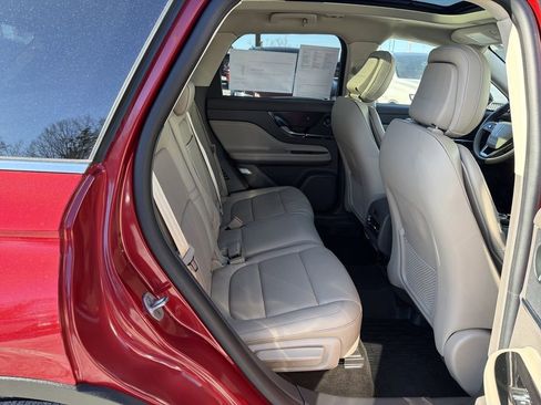 Certified 2022 Lincoln Corsair Reserve w/ Equipment Group 201A image 17