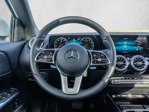 Certified 2023 Mercedes-Benz GLA 250 4MATIC image 27