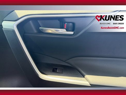 Used 2022 Toyota RAV4 XLE w/ Convenience Package AWD/4WD image 37