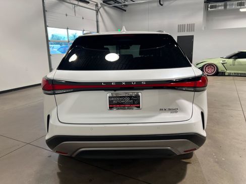 Used 2025 Lexus RX 350 Premium w/ Convenience Package AWD/4WD image 4