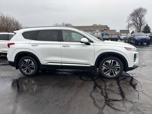 Used 2019 Hyundai Santa Fe AWD image 4