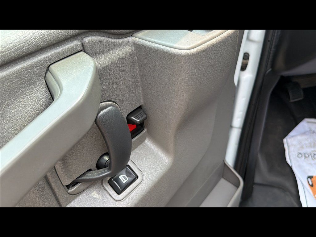 Used 2021 Chevrolet Express 2500 w/ Driver Convenience Package RWD image 8