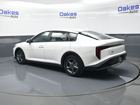 Certified 2025 Kia K4 LXS image 6