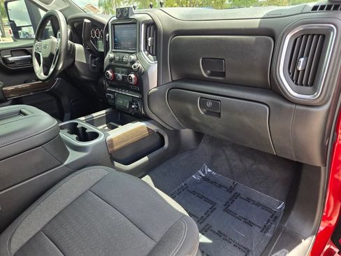 Used 2021 Chevrolet Silverado 1500 LT Trail Boss AWD/4WD image 18