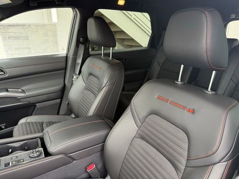 New 2026 Nissan Pathfinder Rock Creek AWD/4WD image 17