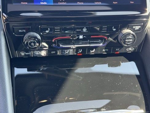 New 2025 Jeep Grand Cherokee Limited w/ Trailer Tow Package image 22