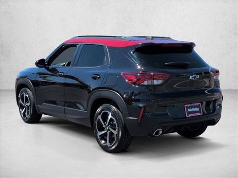 Used 2021 Chevrolet TrailBlazer RS w/ Sun and Liftgate Package FWD image 6