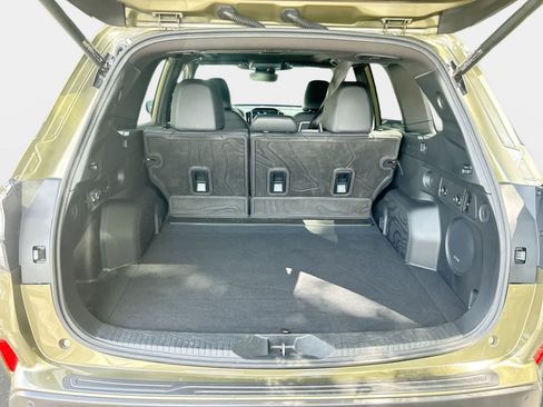 Used 2025 Subaru Forester Limited AWD/4WD image 9