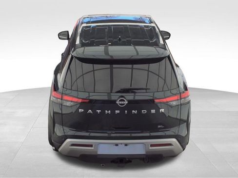 Certified 2024 Nissan Pathfinder SL w/ SL Premium Package image 3