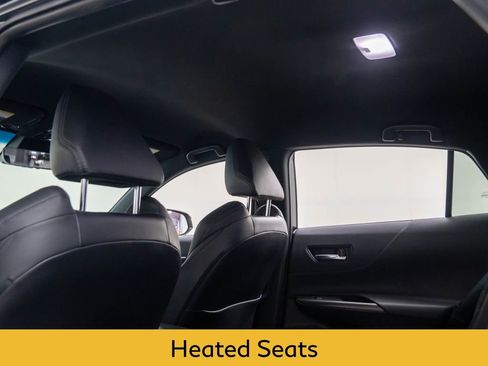 Used 2021 Toyota Venza XLE image 17