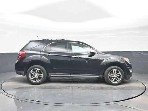 Used 2017 Chevrolet Equinox Premier w/ Enhanced Convenience Package AWD/4WD image 7