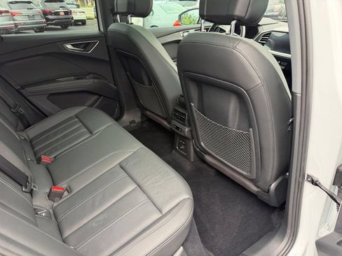 Used 2022 Audi Q4 e-tron Premium Plus w/ Premium Plus AWD/4WD image 29